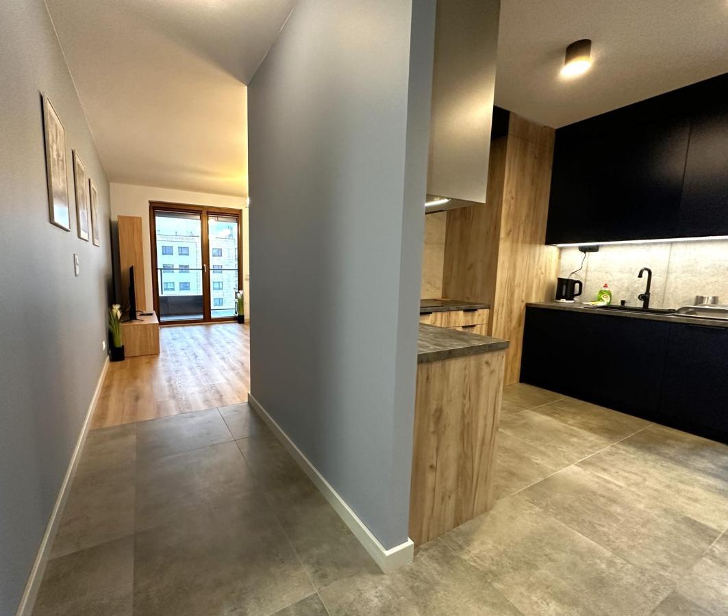 Apartament Lotnisko Chopina Warsaw Airport Buitenkant foto