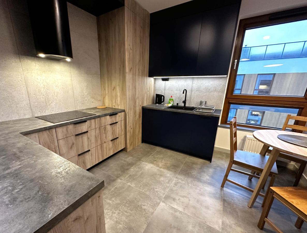 Apartament Lotnisko Chopina Warsaw Airport Buitenkant foto